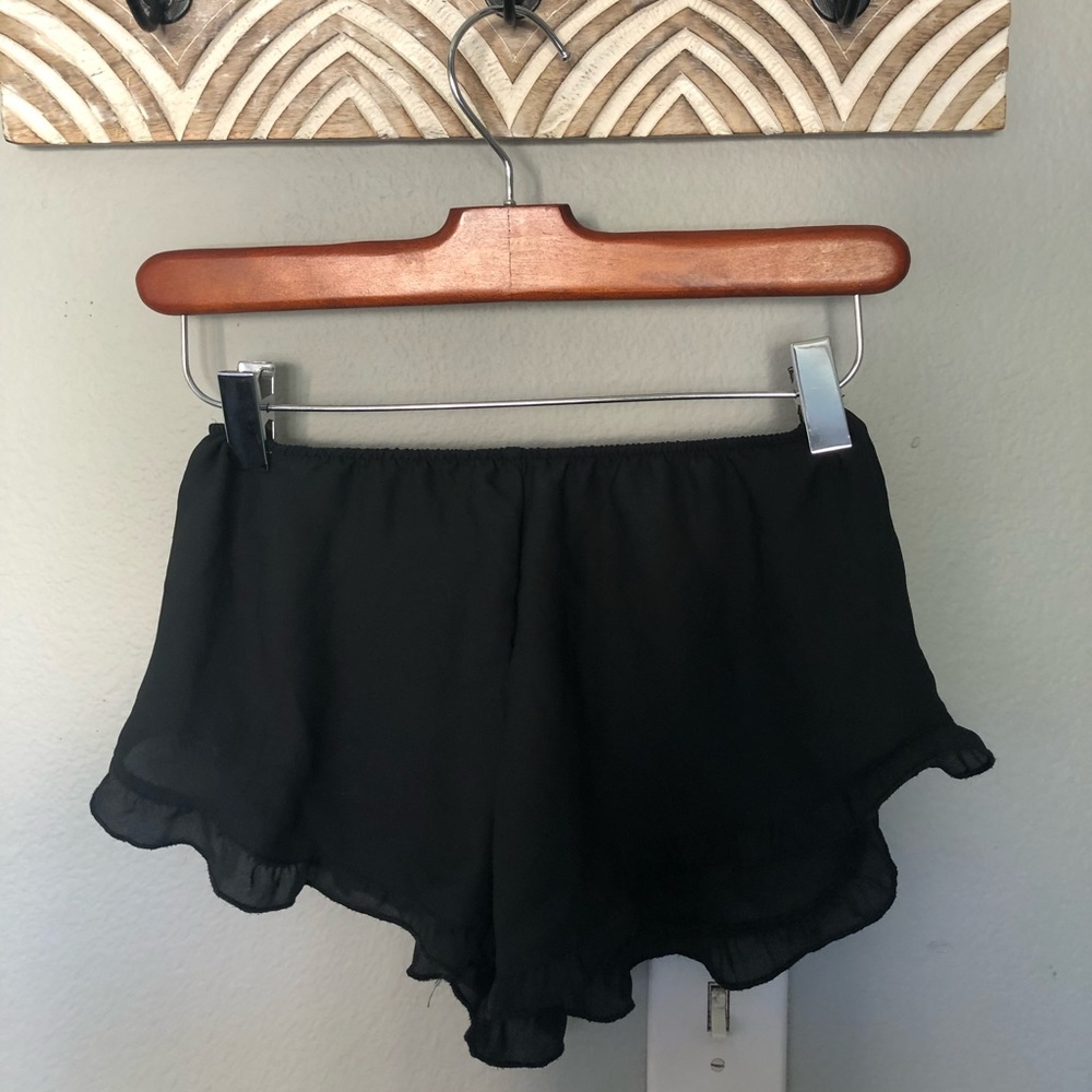 Brandy booty shorts